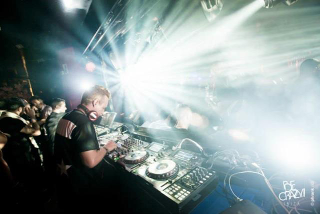 Jean Claude Ades presenta Be Crazy Ibiza