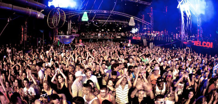 Privilege Ibiza Opening Party con Deorro e Blasterjaxx