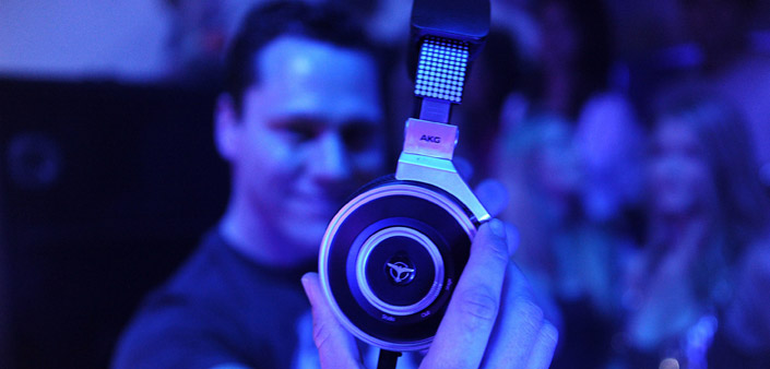 Tiësto’s Club Life Podcast 371 – First Hour