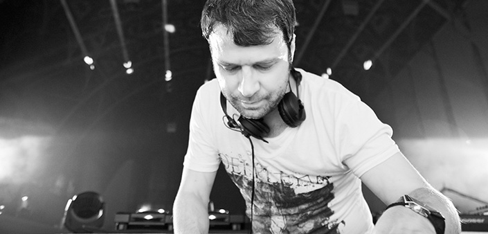 L’album di Lange ritorna in versione Remix