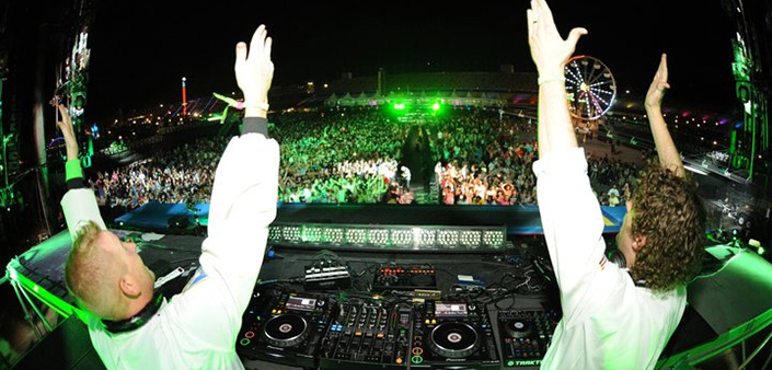 Junior J remixa i Manufactured Superstars