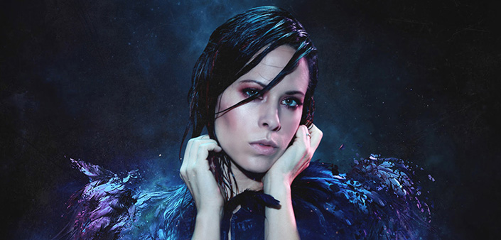 Betsie Larkin presenta Angels, Humans & Robots Betsie Larkin presenta Angels, Humans & Robots