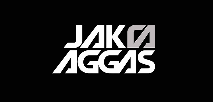 Jak Aggas: Esplosioni sonore adrenaliniche Jak Aggas: Esplosioni sonore adrenaliniche