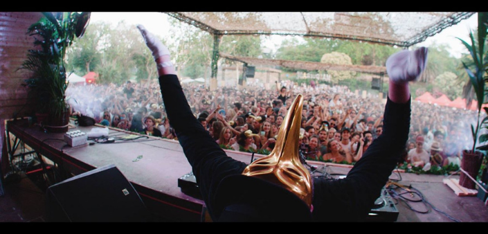 Claptone sbarca al Pacha di Ibiza con il suo Party Claptone