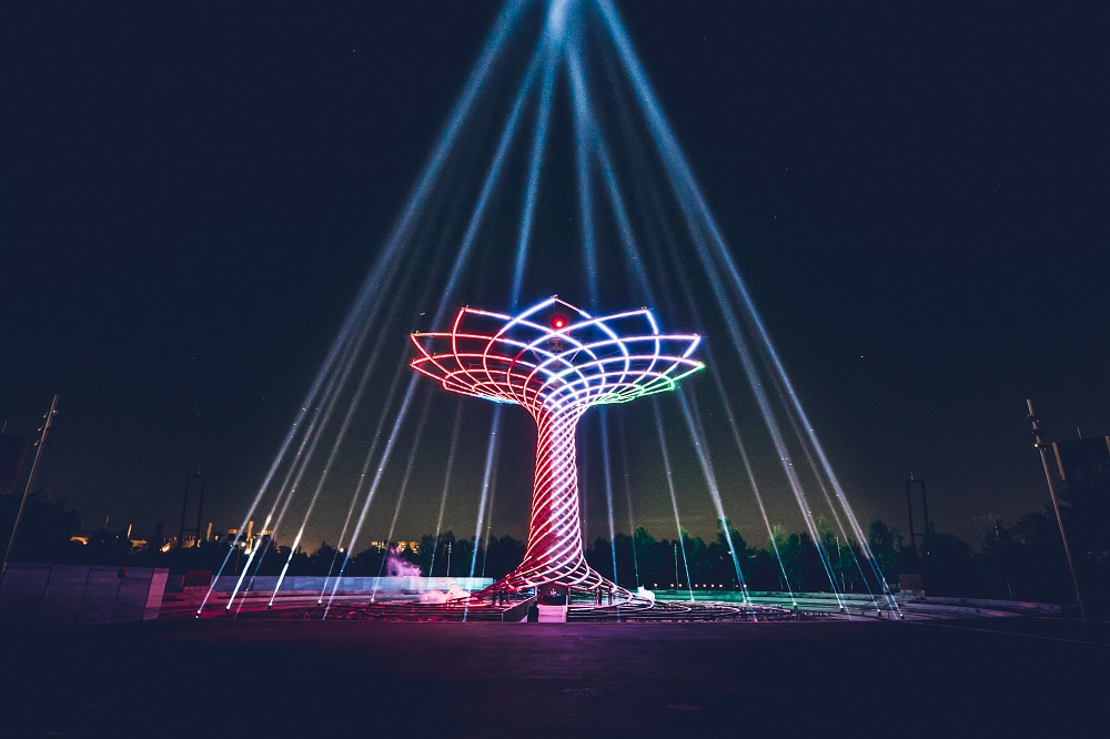 Con Electronic Renaissance, Ilario Alicante ha riacceso l’albero della Vita