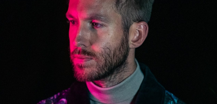 Vuoi vedere com’è nata Over Now di Calvin Harris e The Weeknd? Ecco un video che ti mostra tutto