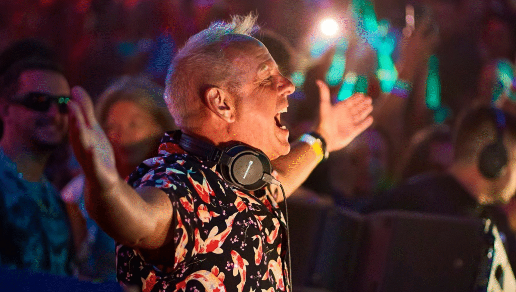 Fatboy Slim nel 2025: carriera, hit storiche e nuovi dj set live