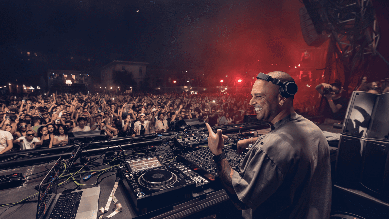 Vision Open Air Milano 2026: Ilario Alicante porta L/NK all’Ex Macello per l’opening del 1° maggio